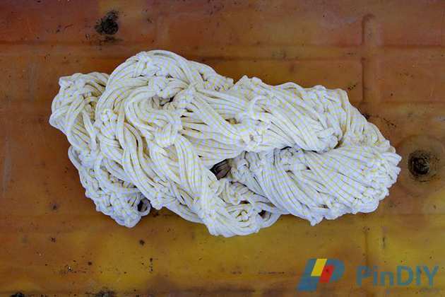 arm_broomstick_lace_36_medium2.jpg