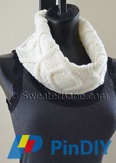 Diamonds_Snow_Cowl2_500_small2.jpg