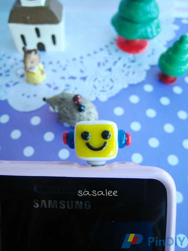 Clay robot head.jpg