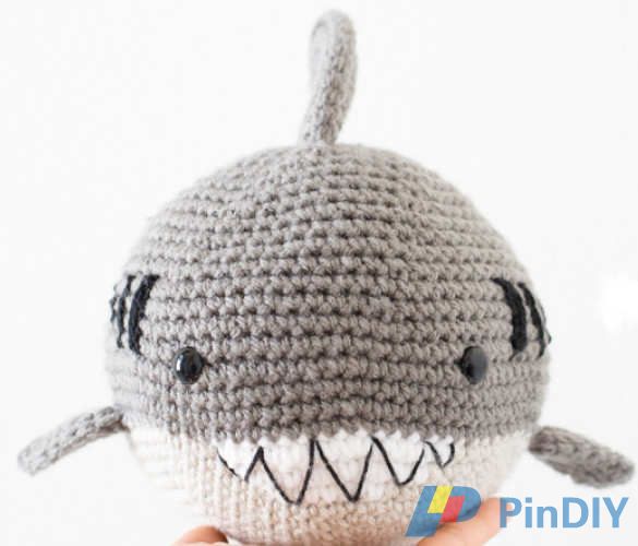 Crochet Shark Amigurumi 