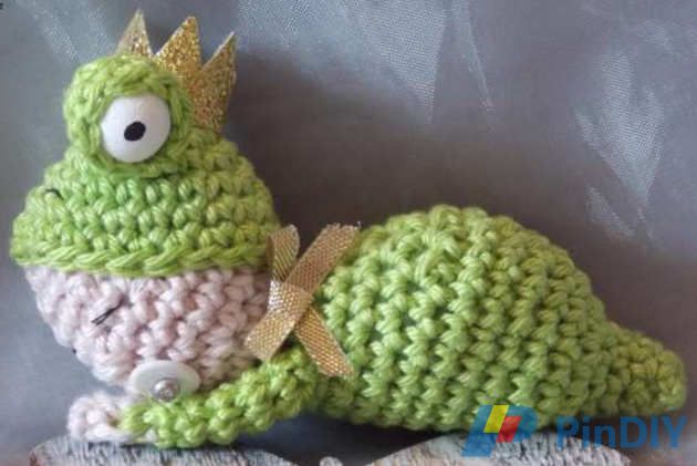 MRS.Emonessy_WinzlingeFROSCH.jpg