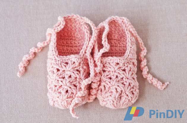 Point Shoes For a Little Ballerina