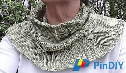 wearing_spiral_shoulder_cowl_medium.jpg