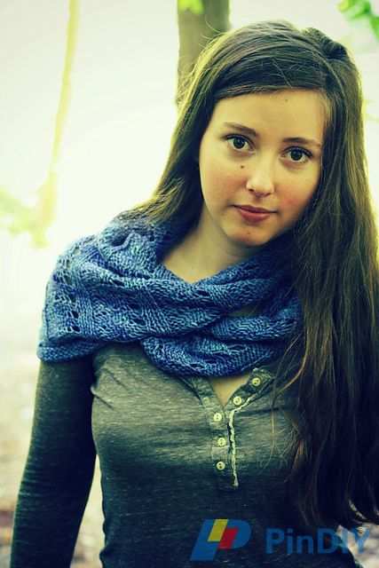 Cockle_Shell_Cowl_2_-_Cooler_Version_medium2.jpg