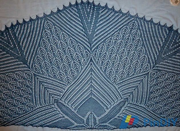 Valentina Shawl by Yulia Vysochina.jpg