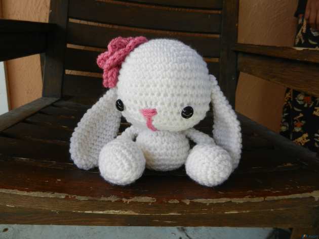 white spring bunny (5).JPG