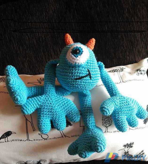 mostruito
