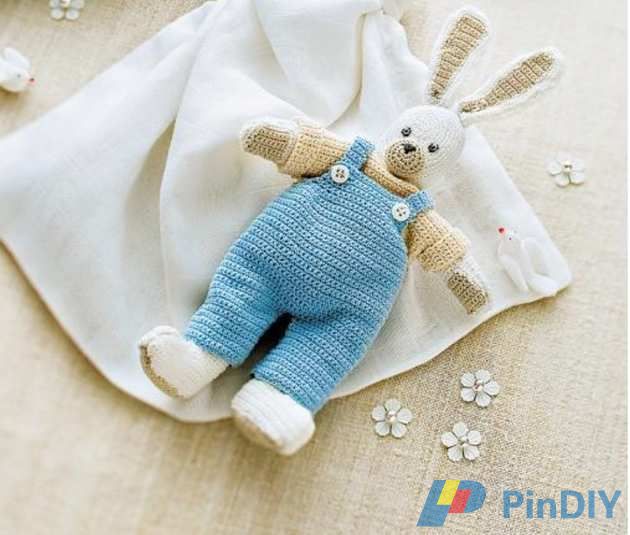 Cuddle Bunny to Crochet