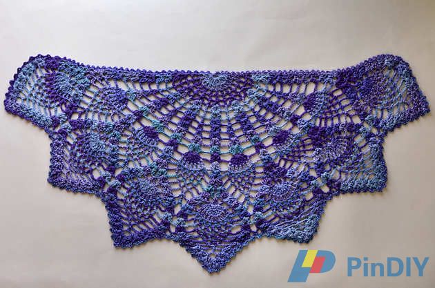 Peacock_Shawl_flat_hi-res_medium2.jpg