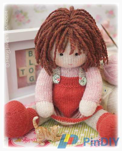 Chrystal_for_Ravelry_CR_medium2.jpg