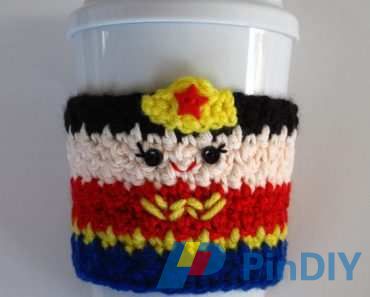 crochet-wonder-woman-cozy-w2-2-370x297.jpg