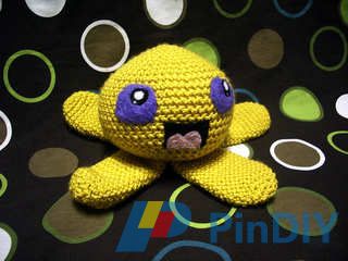 Quadrapus_-_Yellow_Felted_Eyes__2__small2.JPG