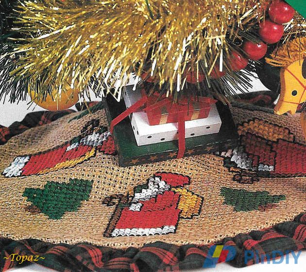 sm 29 Mini Tree Skirt.jpg