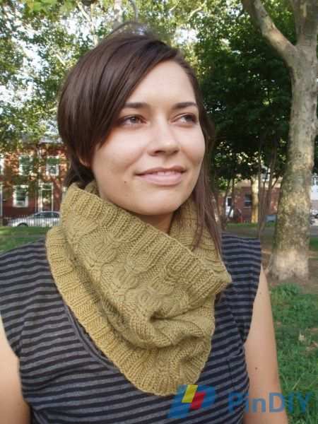 Elenor Cowl.jpg