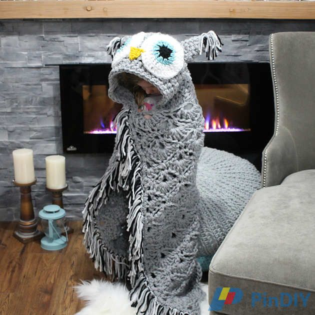 hooded_owl_blanket_2_medium2.jpg