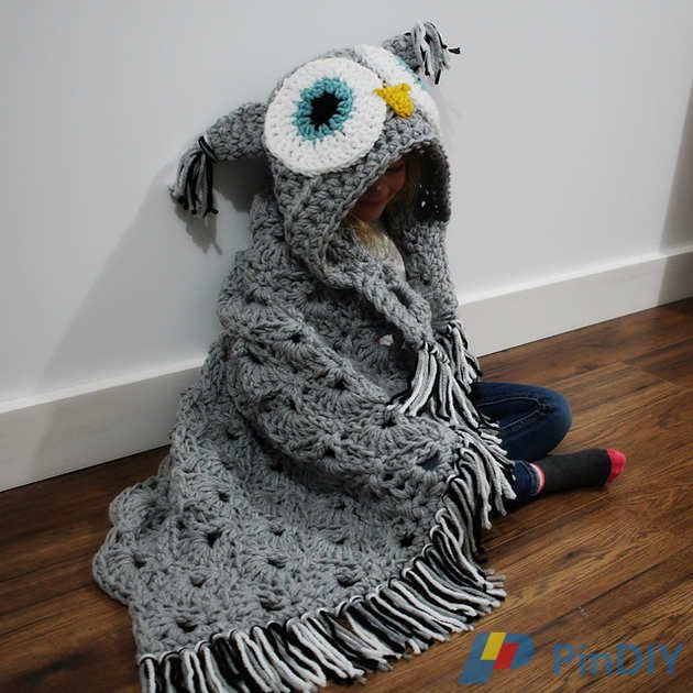 hooded_owl_blanket_medium2.jpg