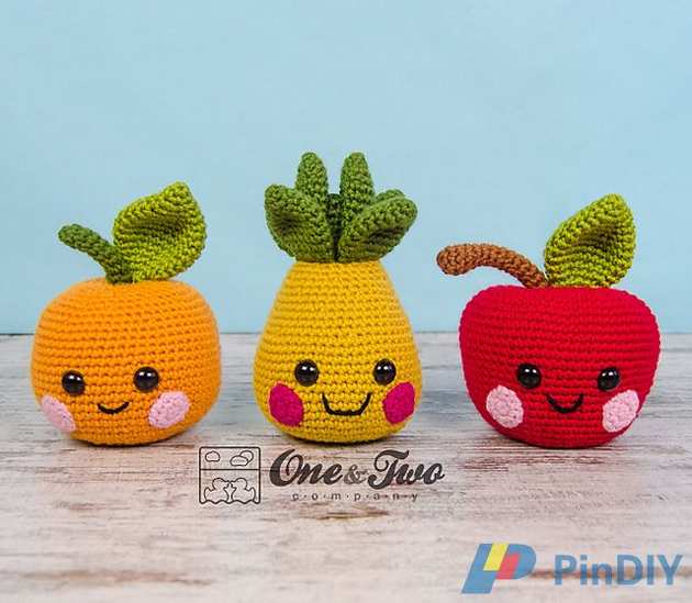 alice_oliver_perry_fruit_friends_amigurumi_crochet_pattern_02_medium2.jpg