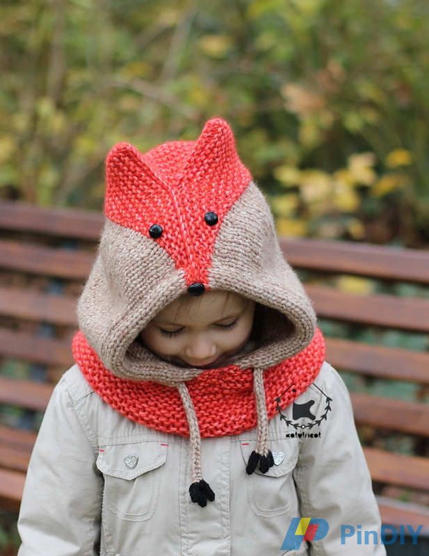 Sly Fox Cowl by Ekaterina Blanchard.jpg
