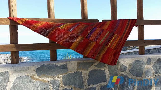 Sunny Stripe Shawl2.jpg