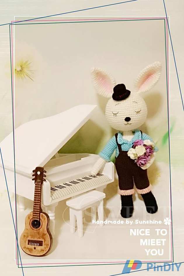 1060331Mr. Rabbit5.jpg
