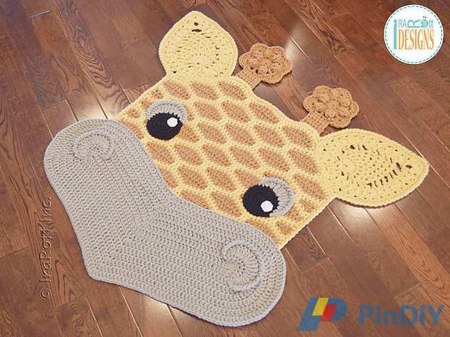 Rusty the Giraffe Rug