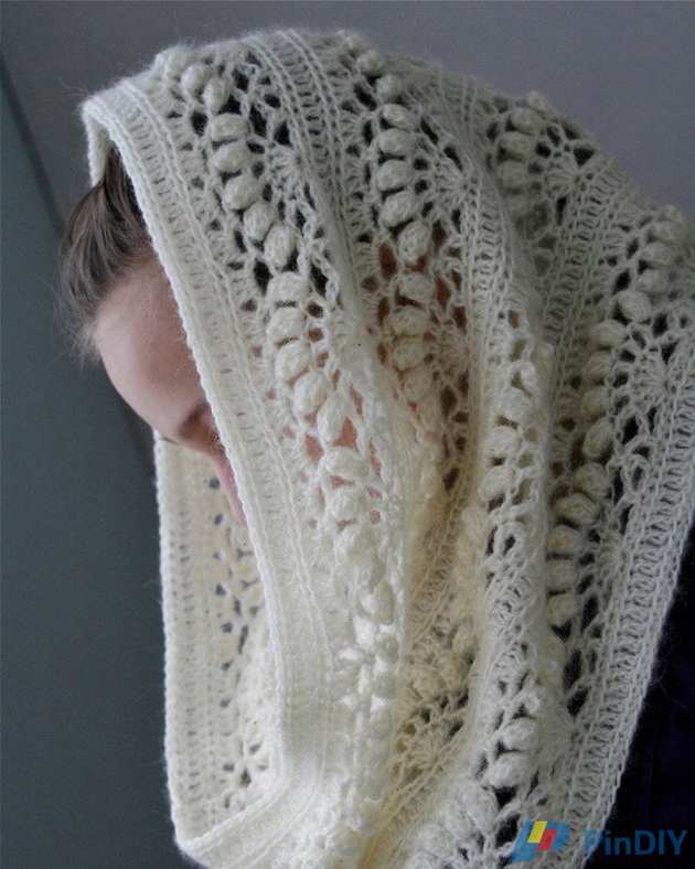 White Mohair Oversized Cowl Iris - by MarianneS_1.jpg