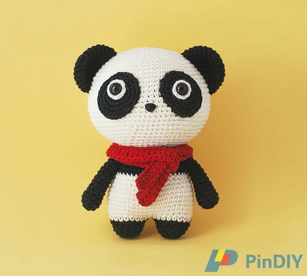 Momo the Panda 