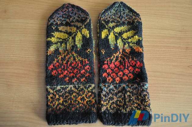 Rowan Mittens pattern by Natalia Moreva.jpg