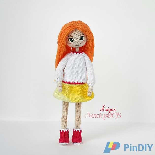 Doll Alexa   clothes (boots, sweater and skirt) -Venelopa Toys.jpg