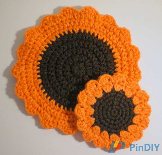 HGSDesigns - Heather Sonnenberg - Sunflower Trivet.jpg