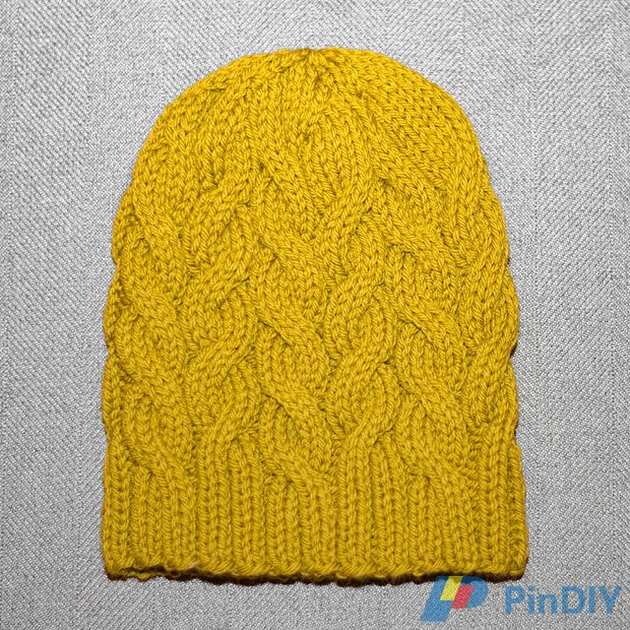 Classic Cable-Knit Hat2.jpg