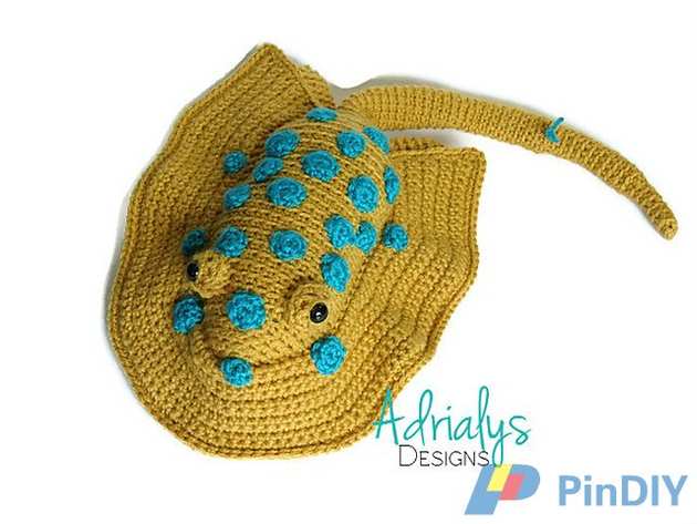 Adrialys Handmade Creations - Adriana Aguirre - Santino the Blue-Spotted Stingray
