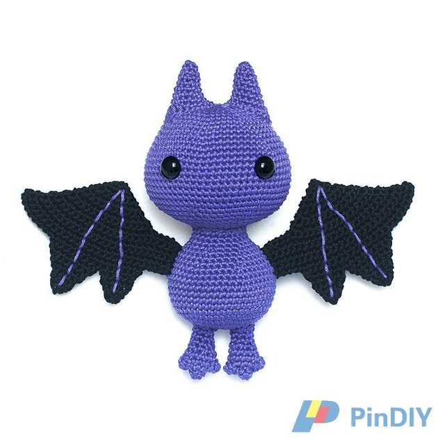 Bat amigurumi - DIY Fluffies.jpg