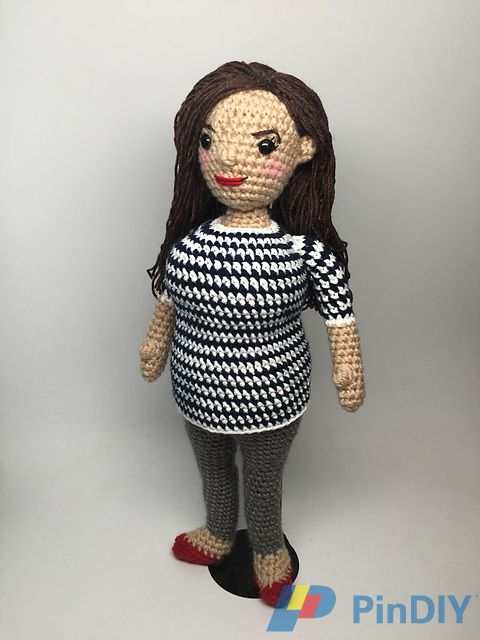 Curvy Girl Customizable Amigurumi Doll - Allison Hoffman - Crafty is Cool 3