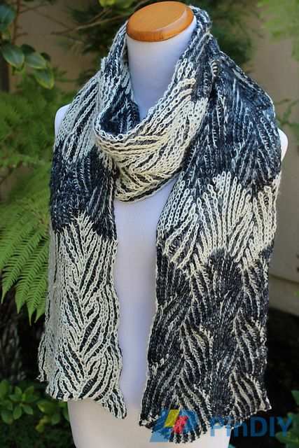 Braided Zebra Navy1.jpg