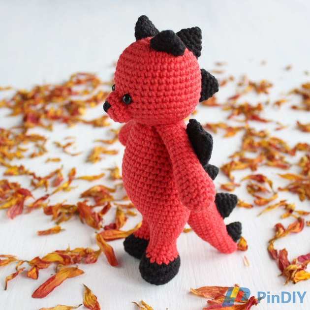 Crochet-Cuddle-Me-Dragon-Free-amigurumi-pattern.jpg