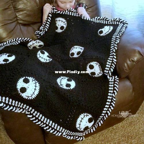 breanns stitchery - jack skellington blanket.jpg