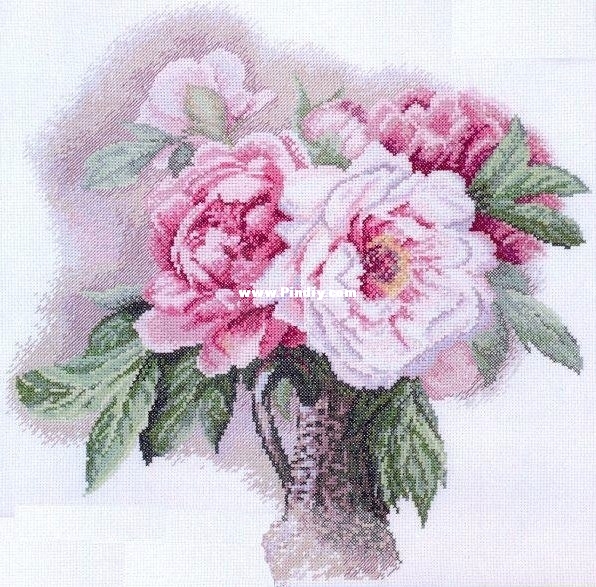 Marya Iskusnitsa - Mary Weaver 06.002.15 Peony in Jug (2).jpg