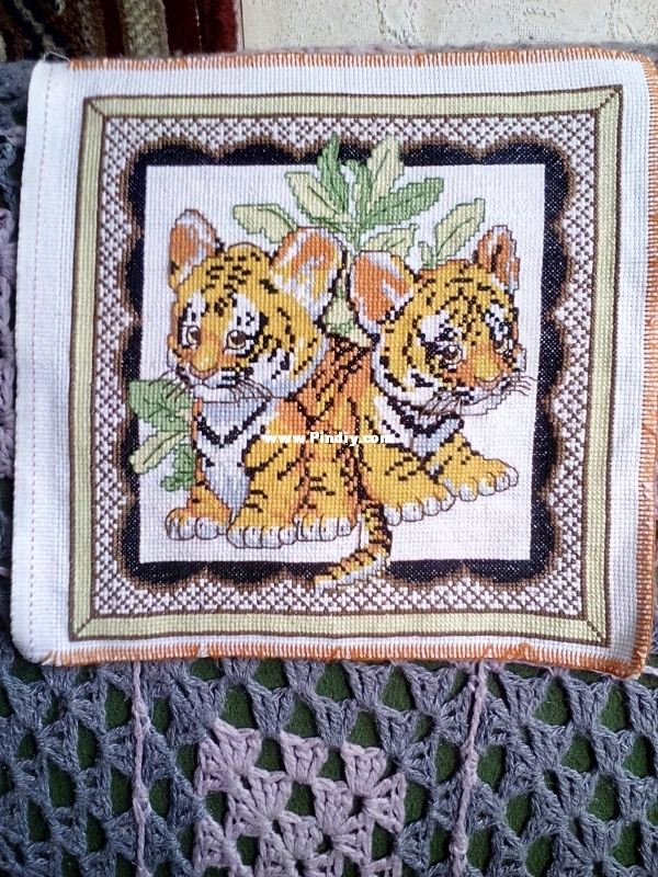 Тигрули на подушку.jpg