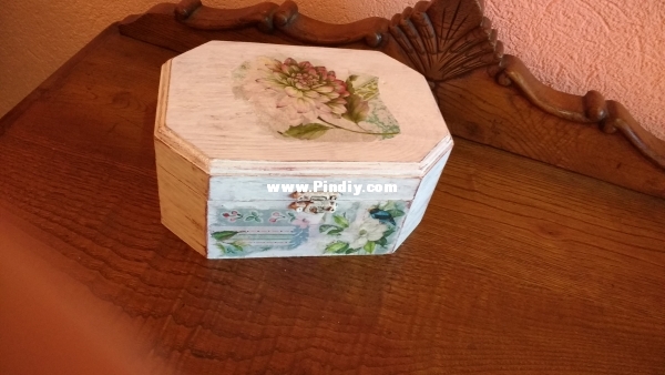 Cajita, técnica decoupage