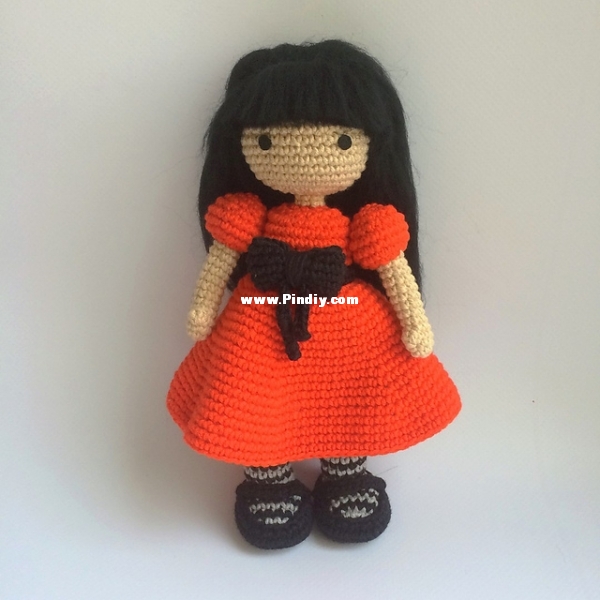 Suzanne Woolcott doll.jpg