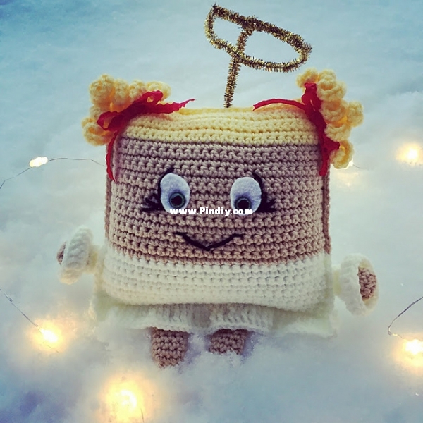 Once Upon A Hook Crochet - Victoria Stewart - Christmas Cuddler Christmas Angel.JPG