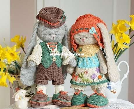 outfit for bunny yodeler and his wife.jpg
