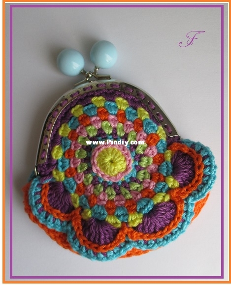 crochet purse.jpg