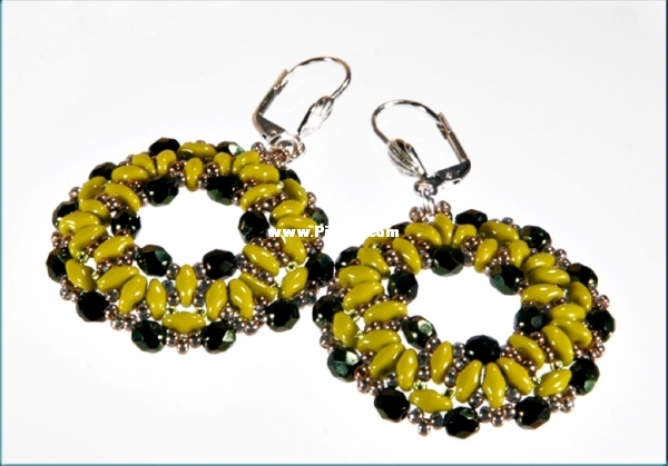 Beyla Earrings.jpg