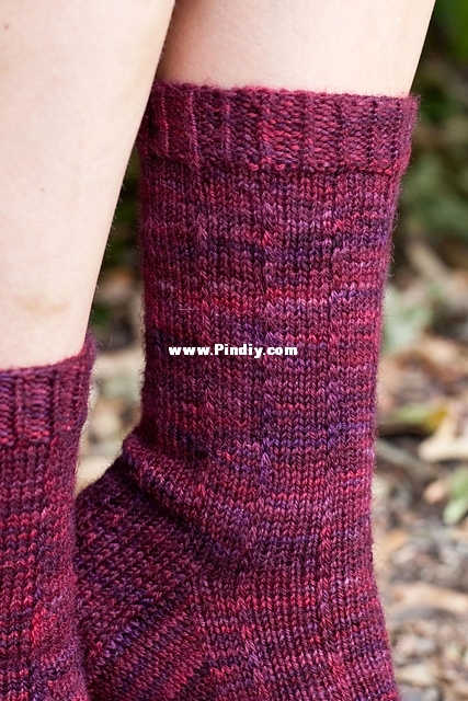 pizzicato-pinstripe-socks-cuff-detail_medium2.jpg