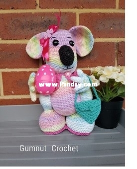 Easter-Koala-with-bag.jpg