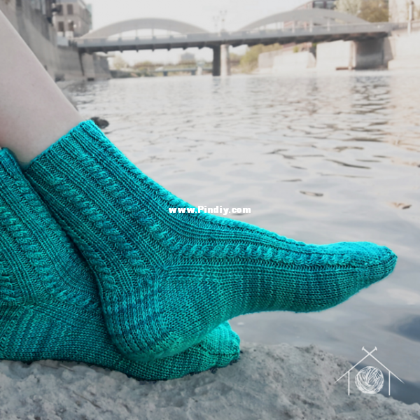 Footbridge_Square_medium2.png