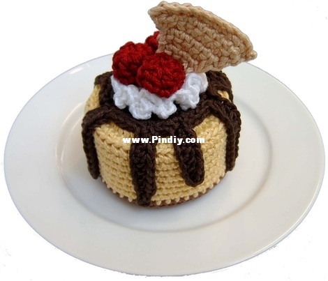 normalynn hood - copacetic crocheter - sundae oh lala cheesecake.jpg