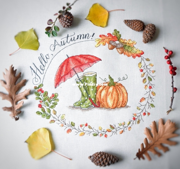 NewLeafCraft - Autumn wreath - Hello Autumn.jpg
